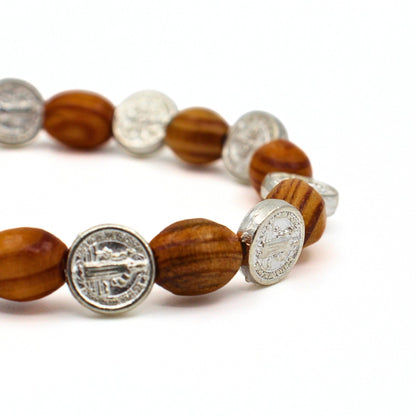 Rozenkrans armband olijfhout met Sint-Benedictus medailles